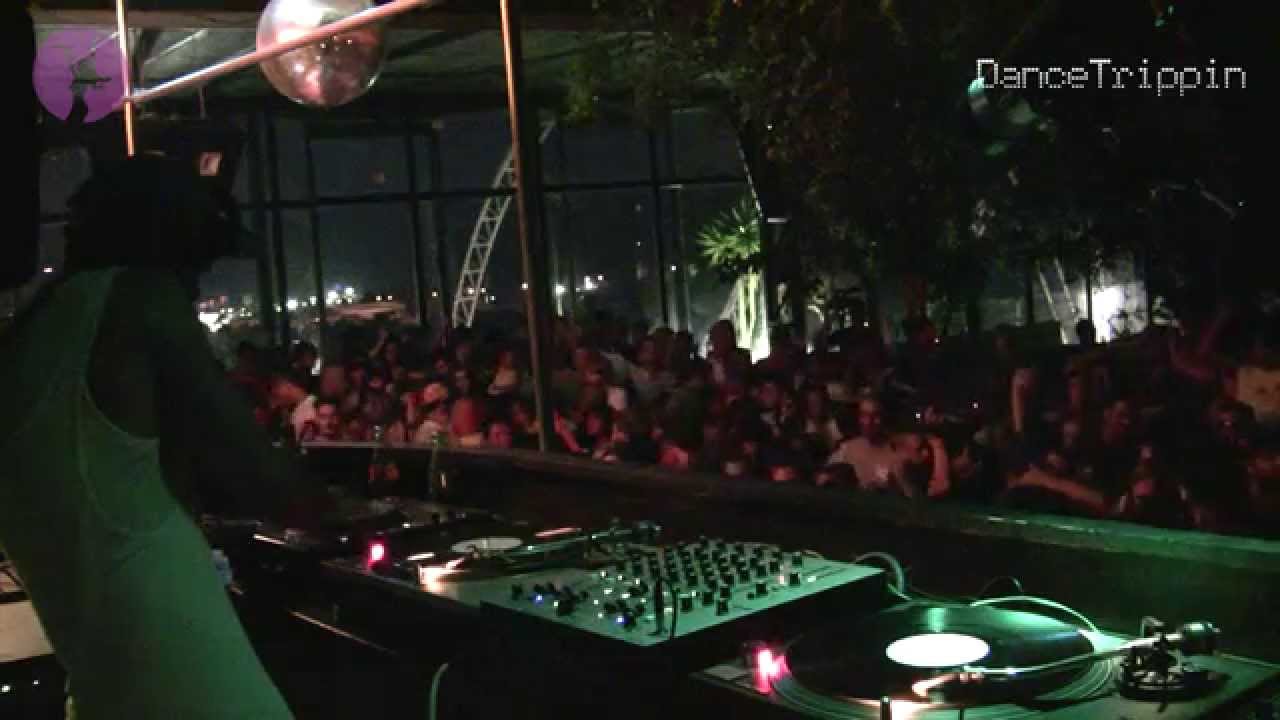 Jark Prongo - M Tech [played by Petre Inspirescu]