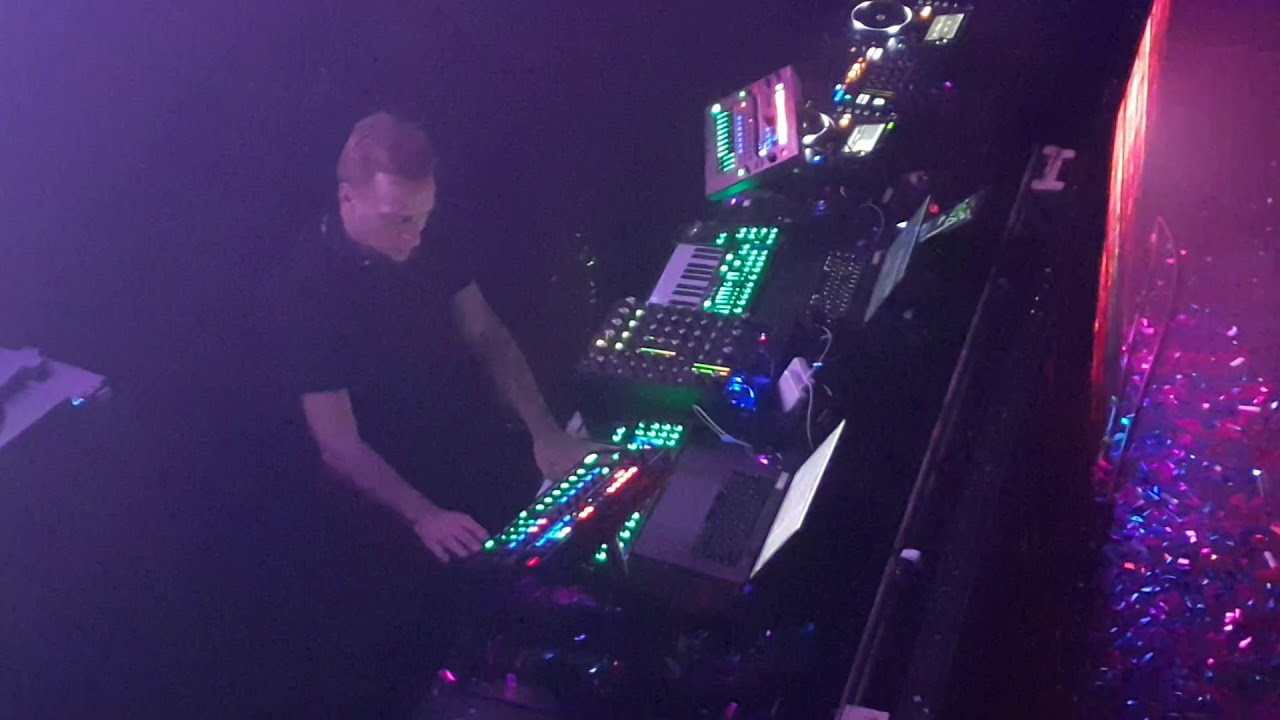 Paul van dyk harterei club zurich
