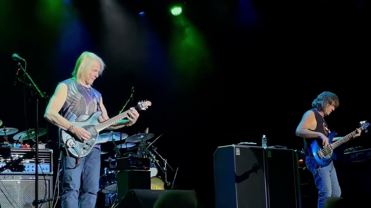 STEVE MORSE BAND Performs HIGHLAND WEDDING After Intros and Banter by Steve at Capitol in Clearwater