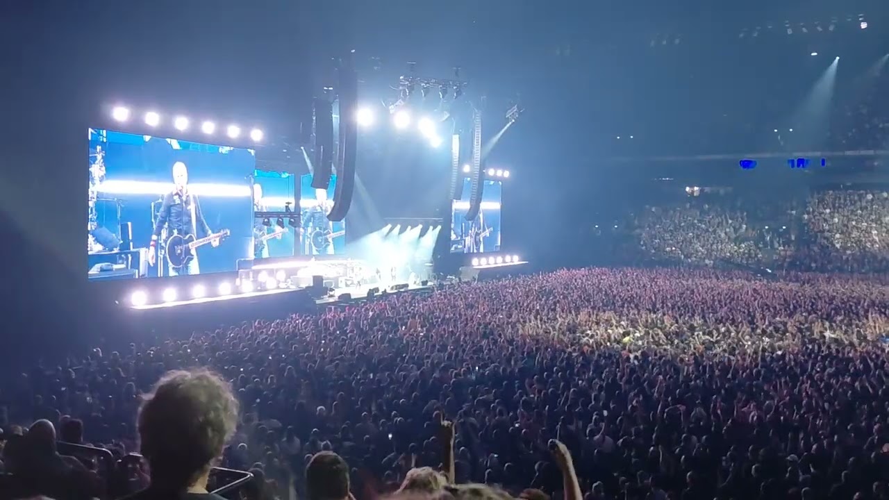 The Offspring, The Kids Aren't Alright, Paris la Defense Arena, 08/11/2025