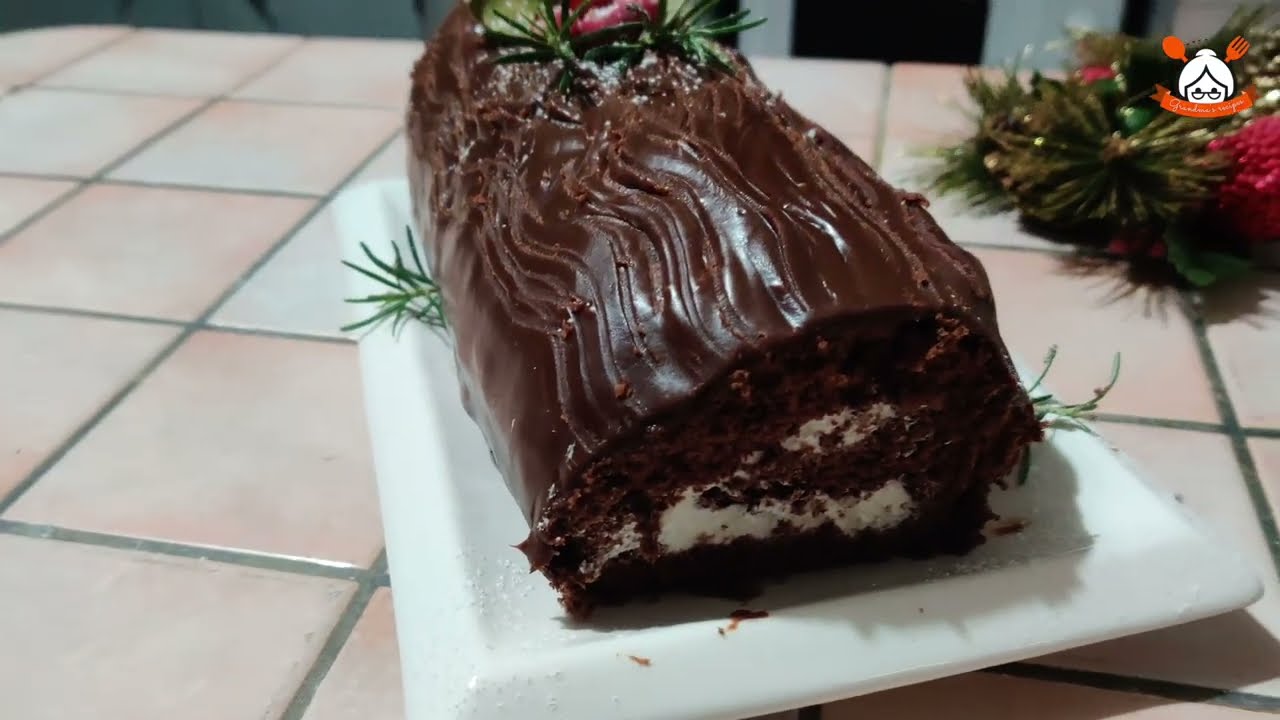 YULE LONG CAKE