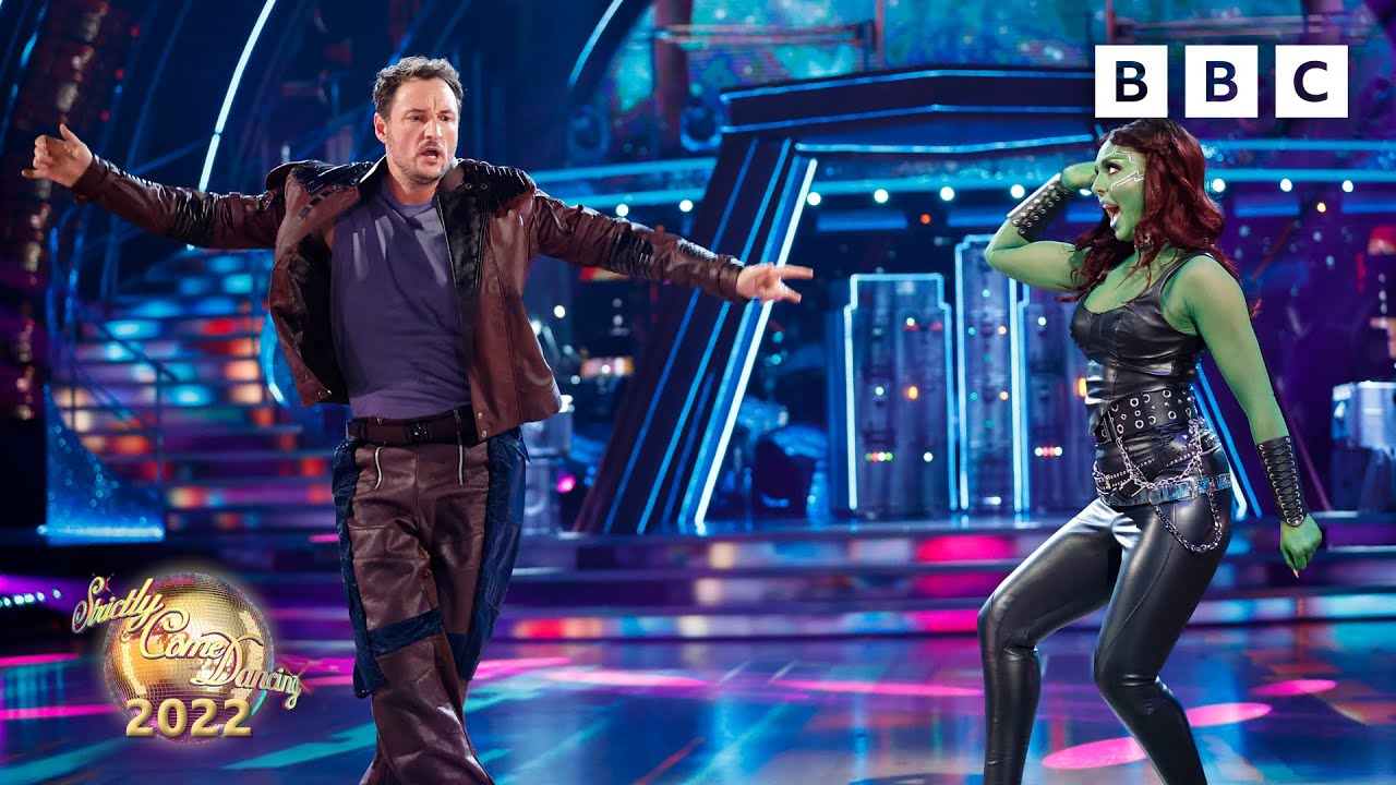 James Bye & Amy Dowden Cha Cha Cha to Hooked On A Feeling by Blue Swede ✨ BBC Strictly 2022