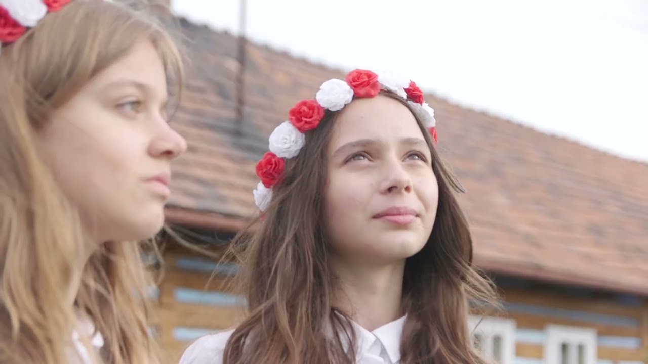 „Białe róże” (sł. K. Wroczyński i J. Lankau, mel. M. Kozara-Słobódzki).