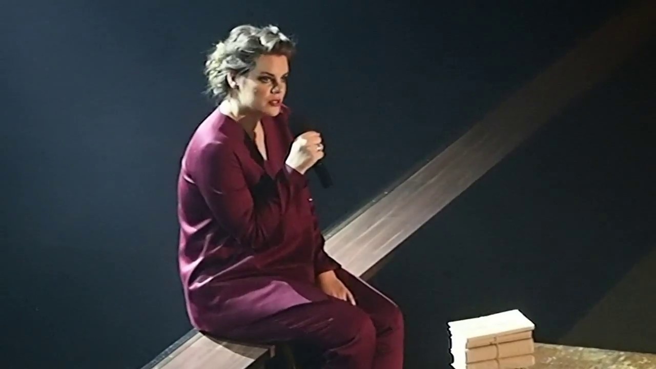 Вера Полозкова Жизнь рассыпалась в труху