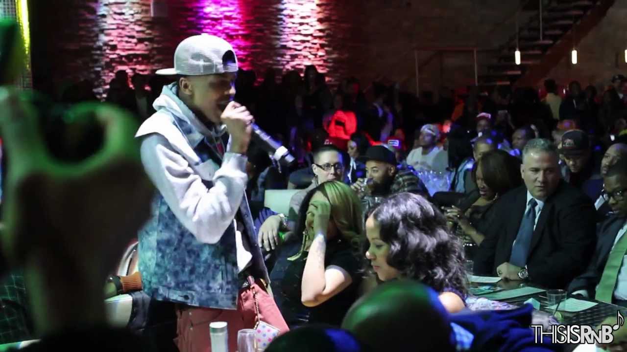 August Alsina Performs at Spotlight Live in NYC, Serenades Angela Yee