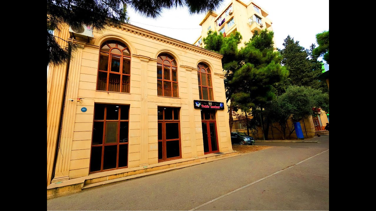 Razində mərkəzdə Kupçalı işlək obyekt sahibindən satılır (051) 427-87-31