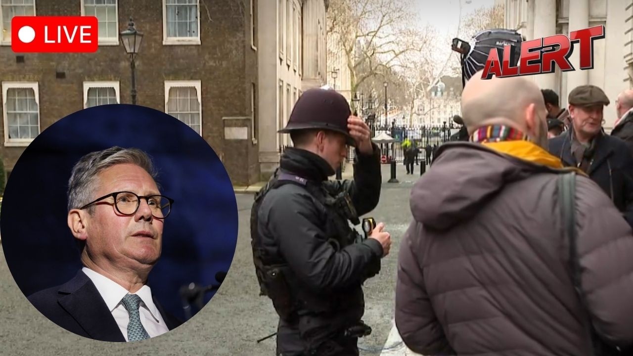 LIVE: Ministers Arrive at Downing Street for Key UK Cabinet Meeting | Keir Starmer | Epstein Files