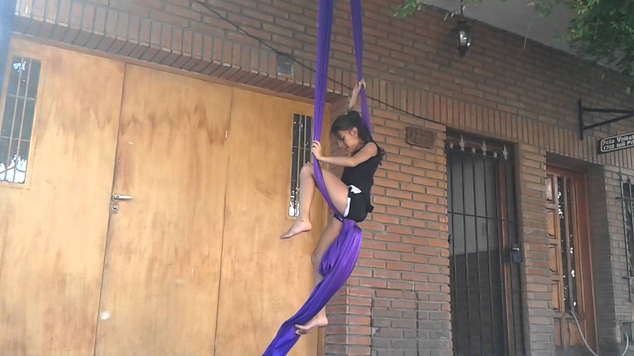 Acrobacias en Telas (parte 2 CON NUDO)