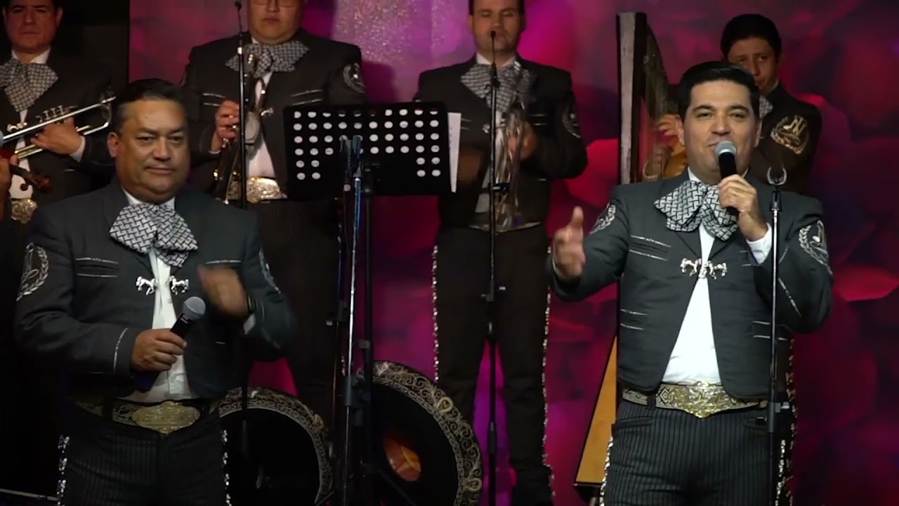 MARIACHI NUEVO TECALITLÁN / HERMOSO CARIÑO