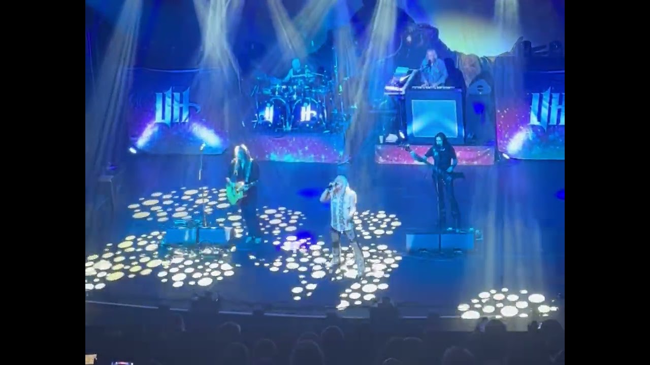 Uriah Heep - The wizard (live at Göta Lejon in Stockholm) 