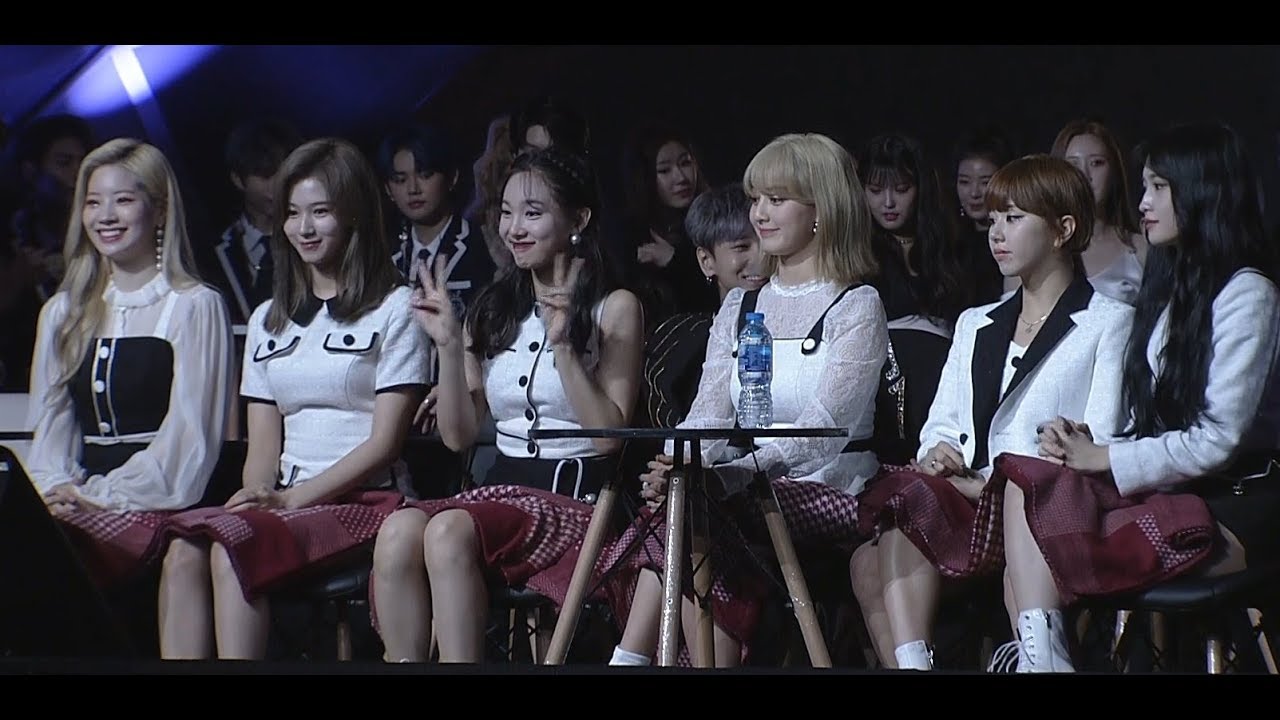 TWICE AAA (Asia Artist Awards) 2019 Moments| TWICE rắc 1 tạ muối tại Việt Nam phần 2