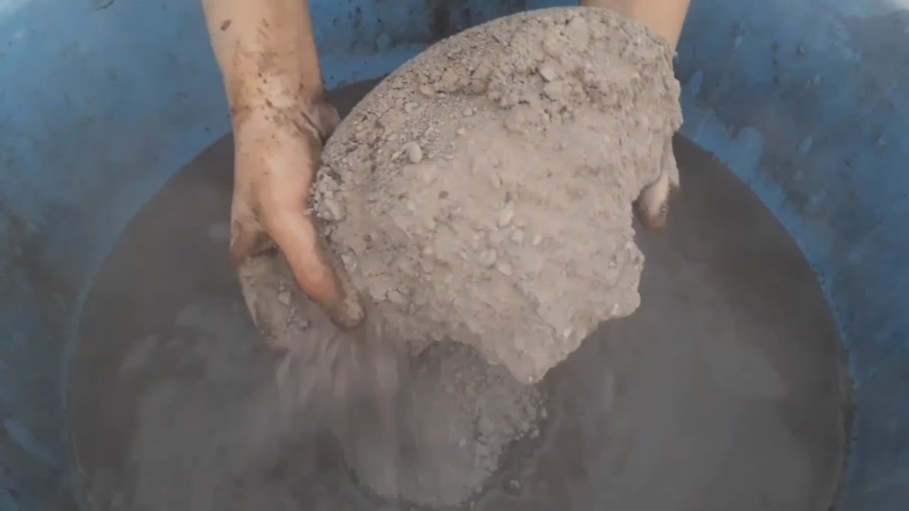 Smokey dusty huge shapes crumbling in water+paste play satisfying relaxing video 📸🥁🔥💦💦