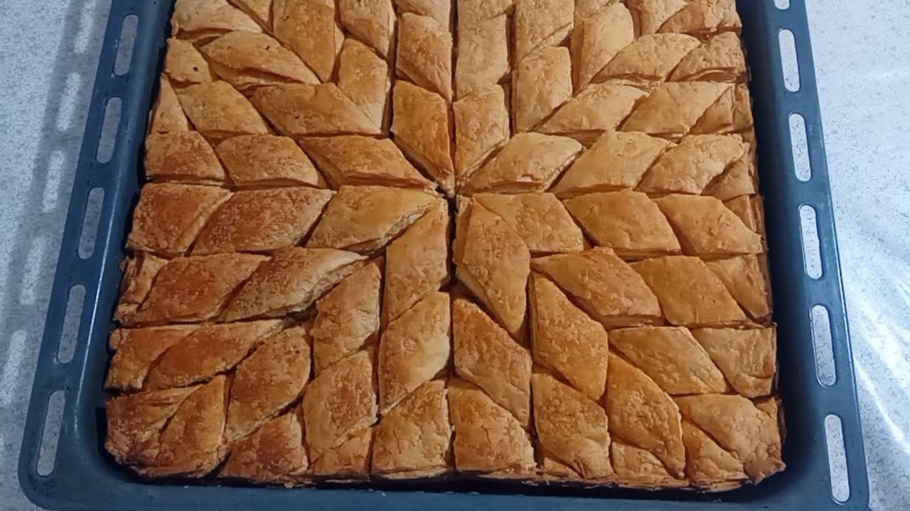 Bakllava tradicionale per 1 ore. Bakllava qe shkrihet ne goje. Te gjithe do duan receten.