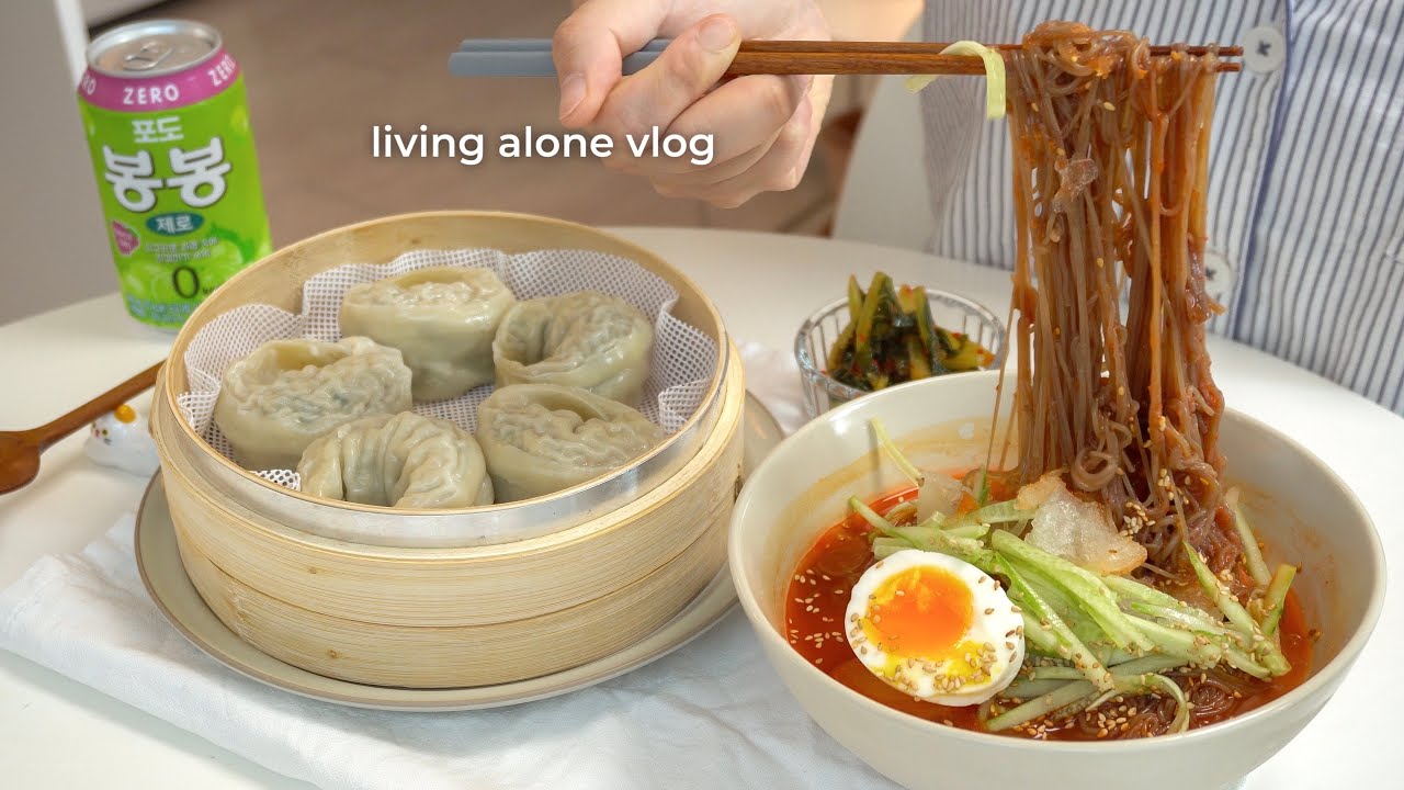 vlog | 한식만 패는 집순이 일주일 자취 집밥 | 불냉면, 마약 계란장, 블루베리 머핀 홈베이킹, 옹심이 칼국수, 콰삭킹 등