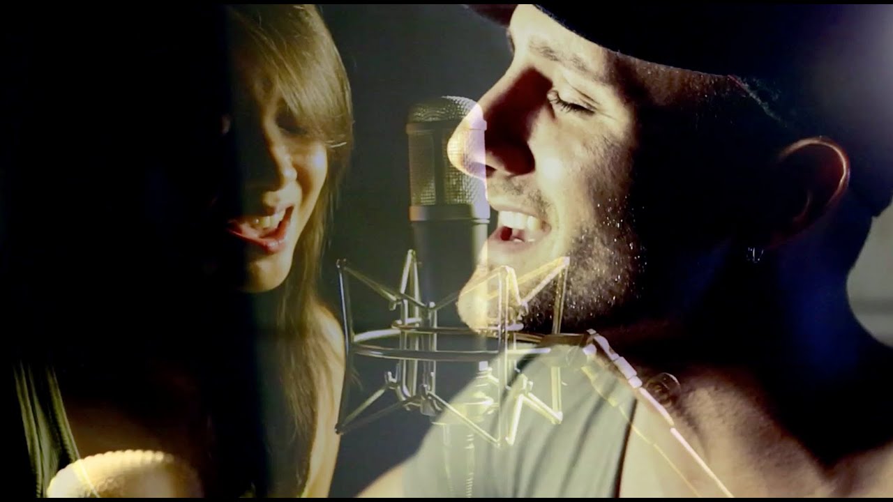 American artist sings CHAVACANO song 