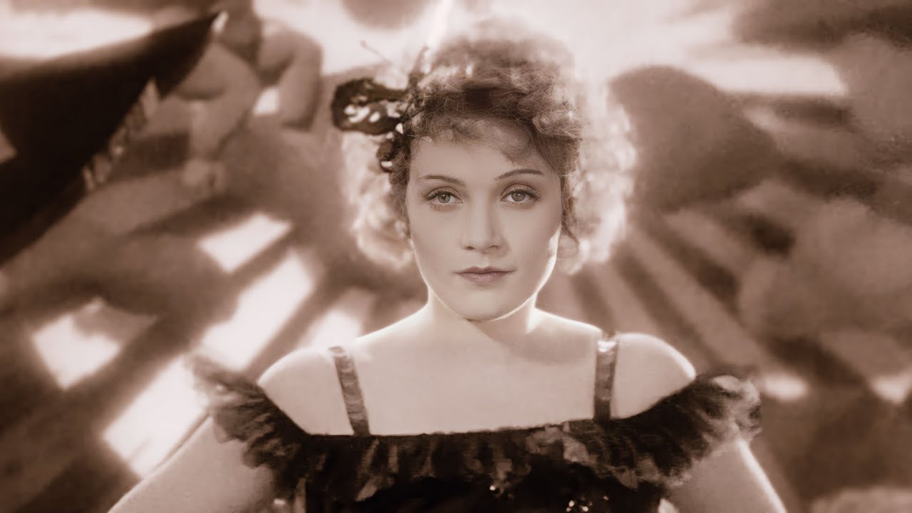 Marlene Dietrich & Weintraubs Syncopators: 