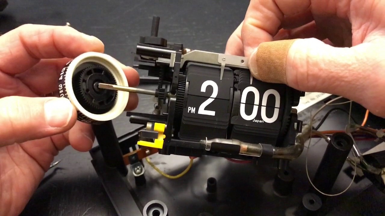 Fixing A Flip Clock Alarm