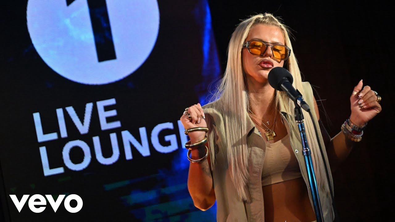 Skye Newman - Family Matters in the Live Lounge