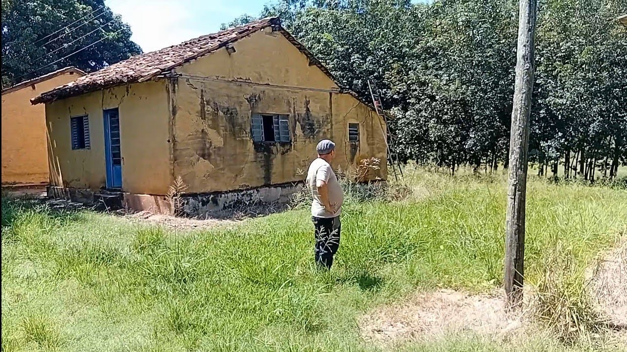 COLONIA DE CASAS ABANDONADA NA FAZENDA 