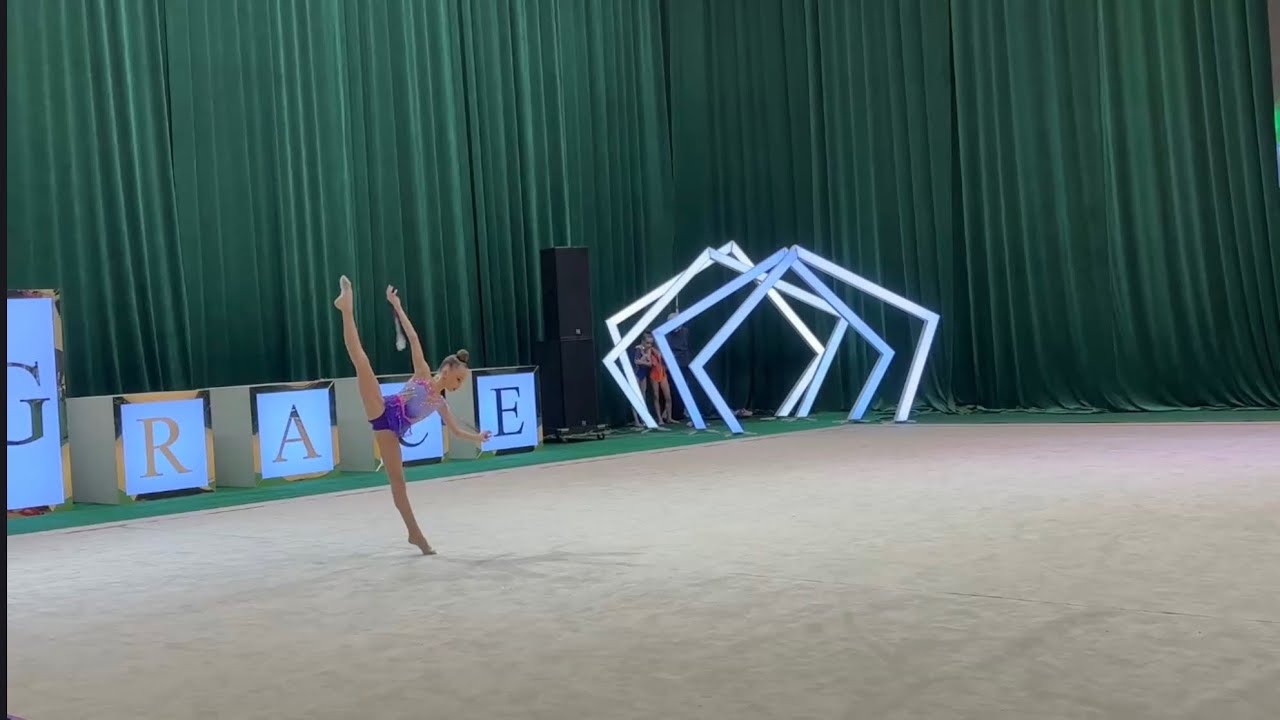 Воробйова Марія вправа з булавами Maria Vorobiova maces