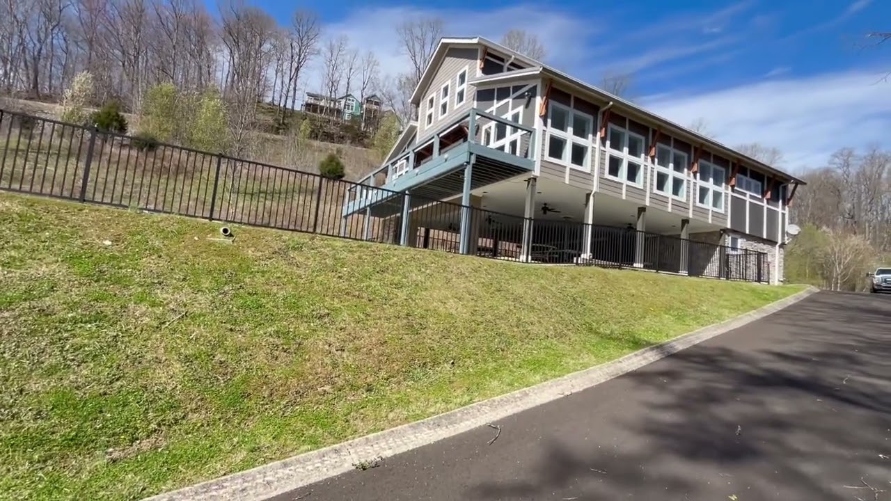 Cheap Lake View Lot in Bluewater Bay on Center Hill Lake