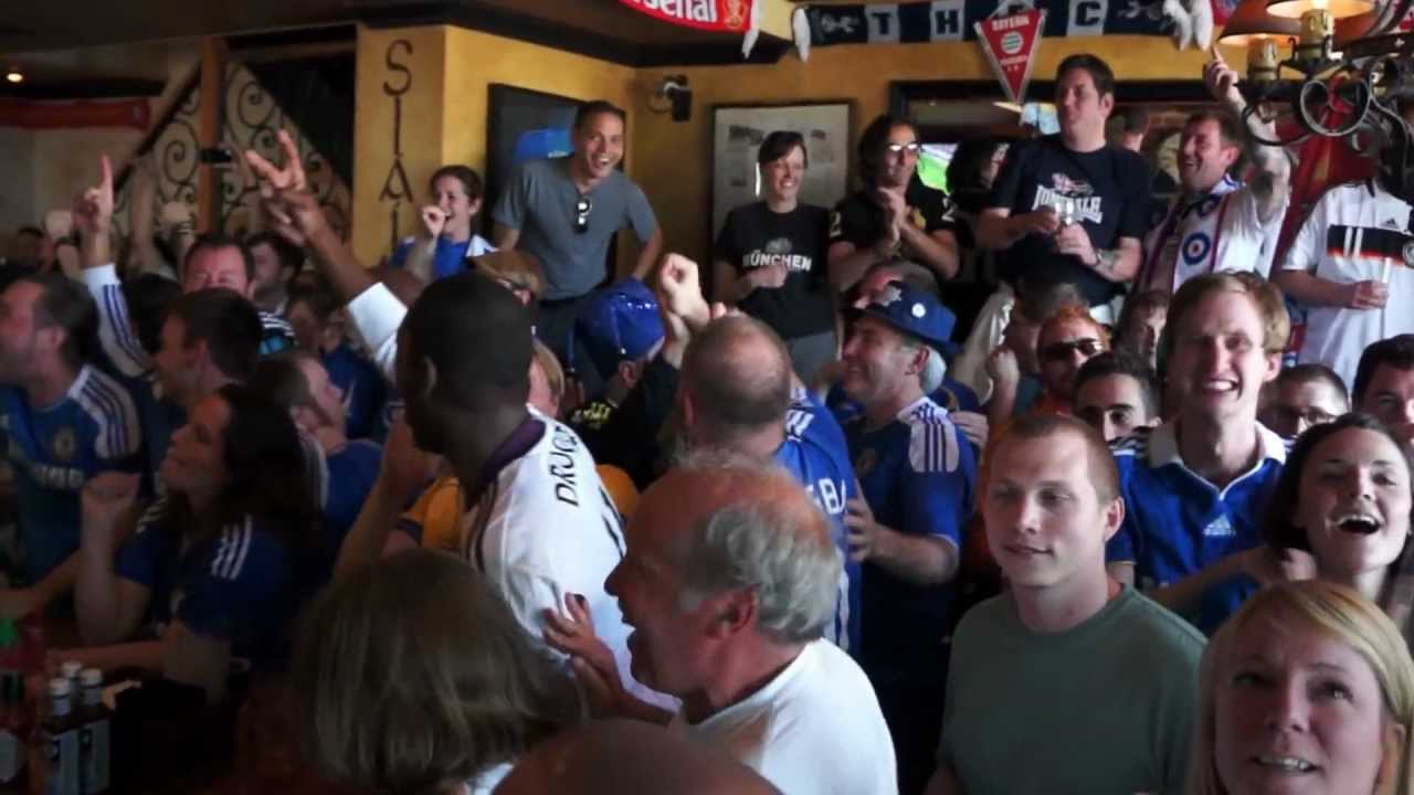 Chelsea FC vs Bayern Munich at Slainte, Baltimore - Drogba scores