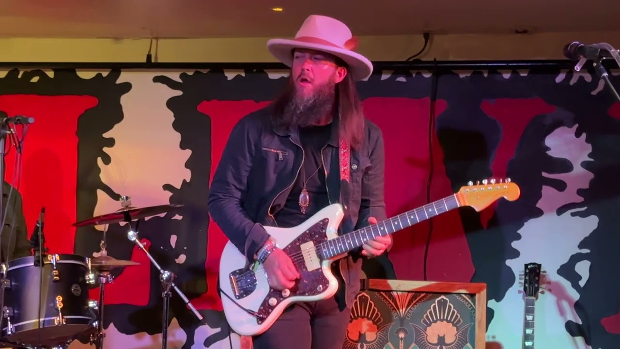 The Danielle Nicole Band - I Just Want To Make Love to You