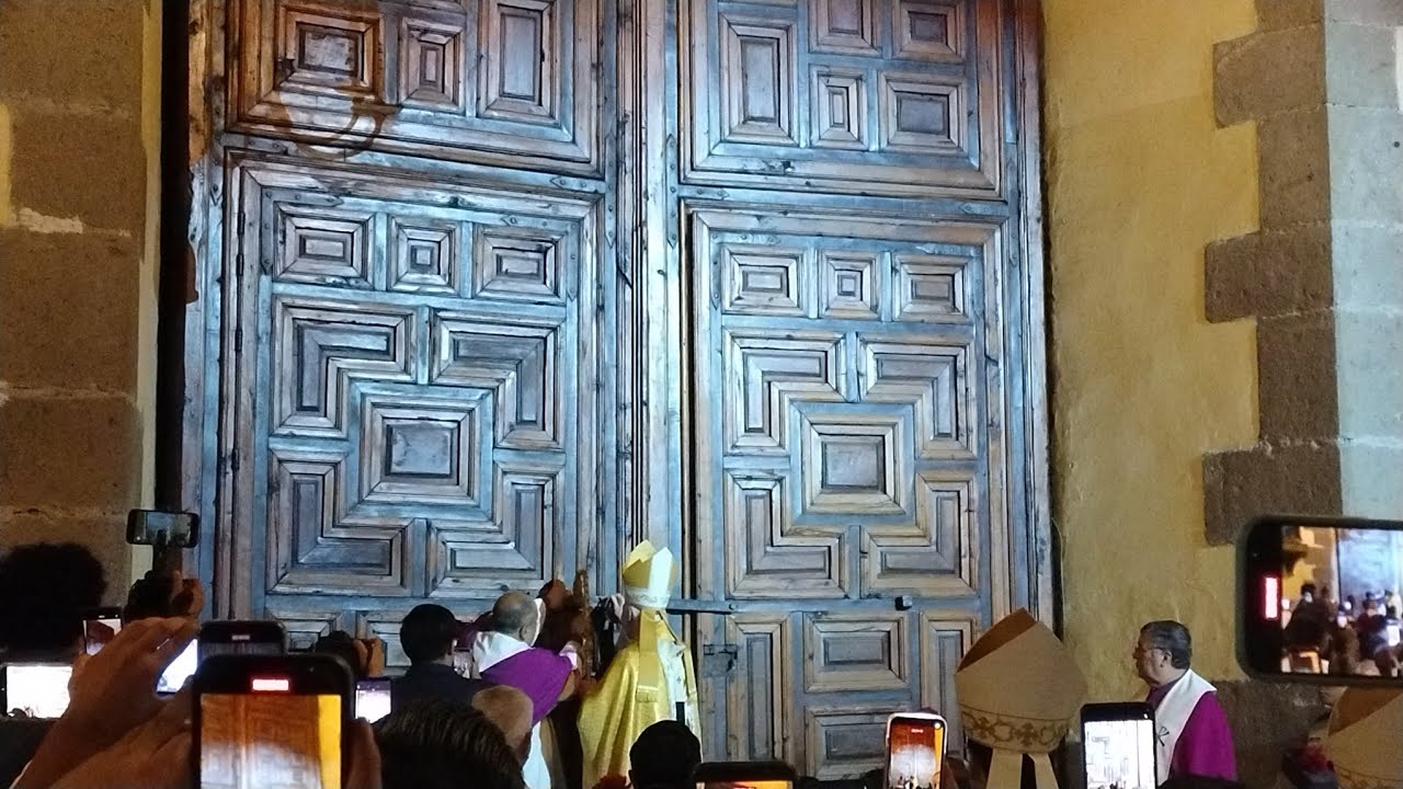 Clausura y Cierre de la Puerta Jubilar en la Catedral Metropolitana de CDMX 2025.
