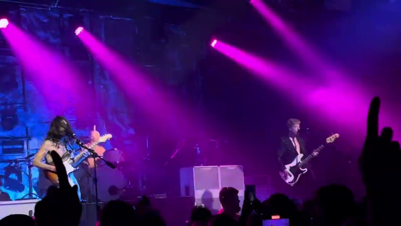 Biffy Clyro - Bodies In Flight 25/10/24 - Barrowland Ballroom