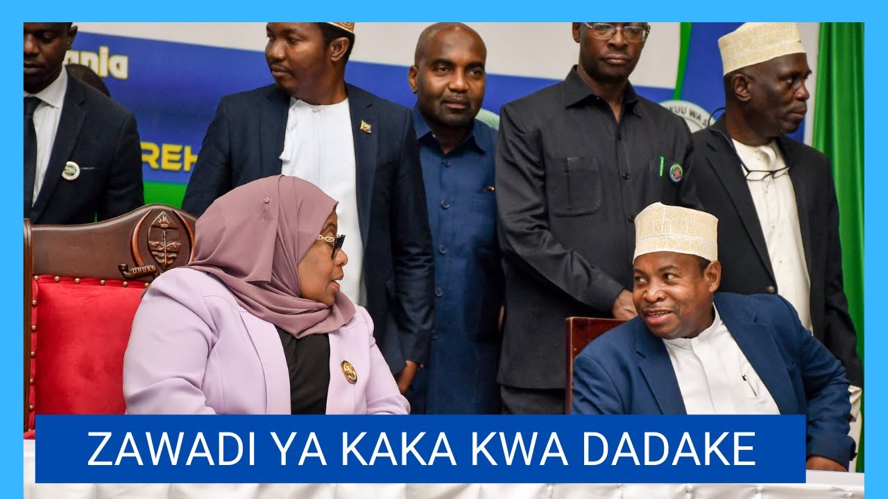 Makamo wa Kwanza wa Rais ampa zawadi maalum Rais Samia kwenye uzinduzi wa nembo ya Sensa Zanzibar