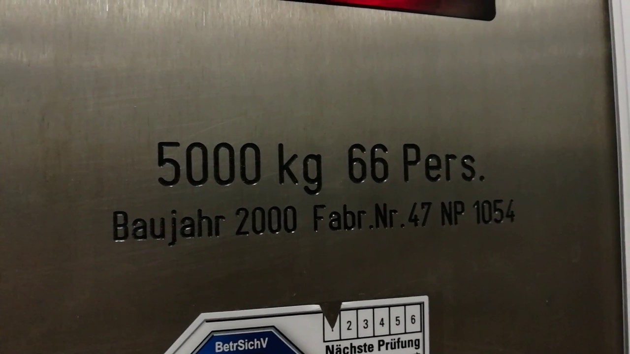 OTIS Lastenaufzug , von Baujahr 2000