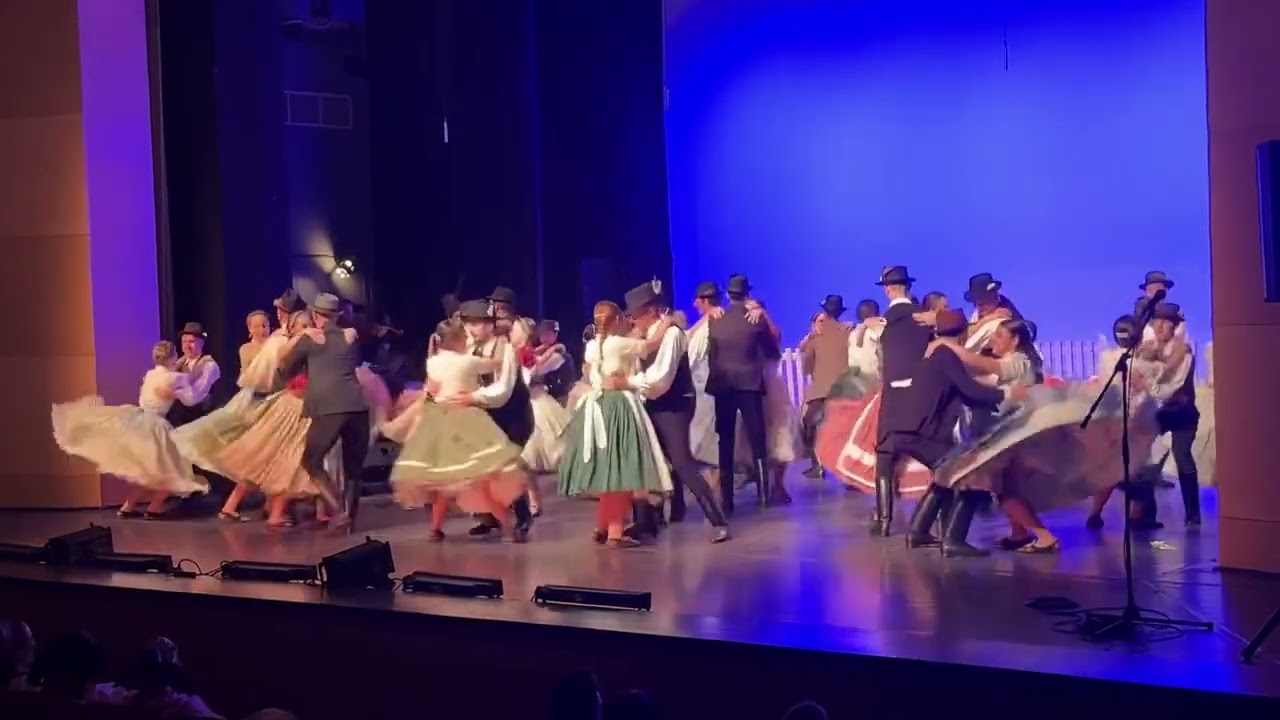 Szekszárdi Néptáncfesztivál  Szekszárdi Bartina Néptáncegyesület