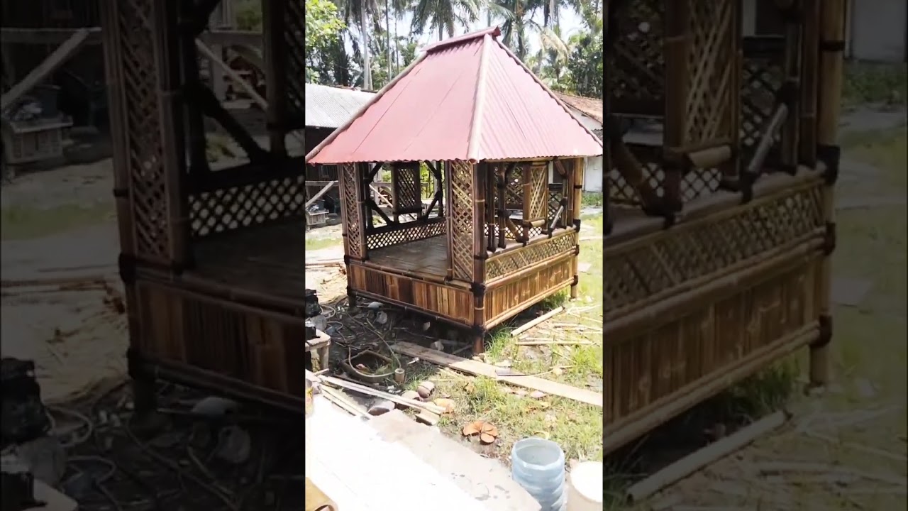 Saung bambu hasil kreasi bapak Joni