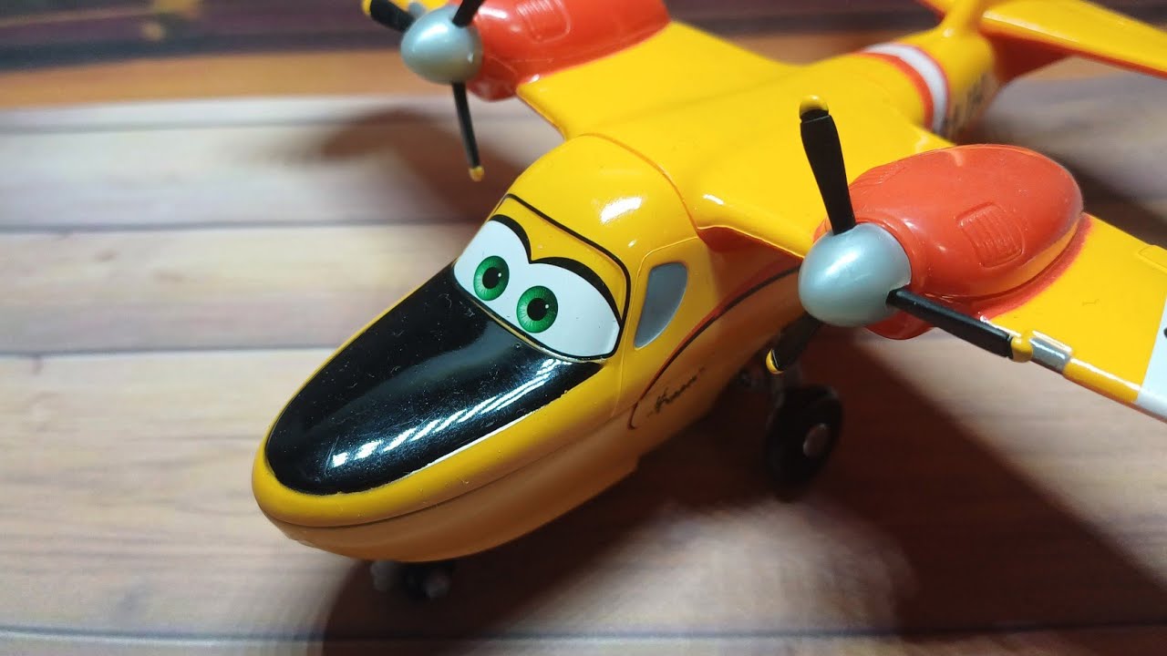 Mattel Disney Planes Lil' Dipper (Piston Peak Air Attack Firefighter) на фестивале кукурузы CHoPs...
