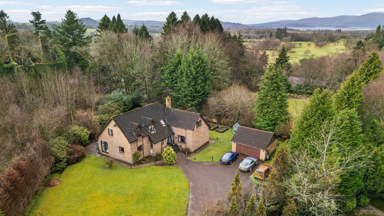 WEST HOMES - Castlelee, Buchanan Castle Estate, Drymen, G63 0HX