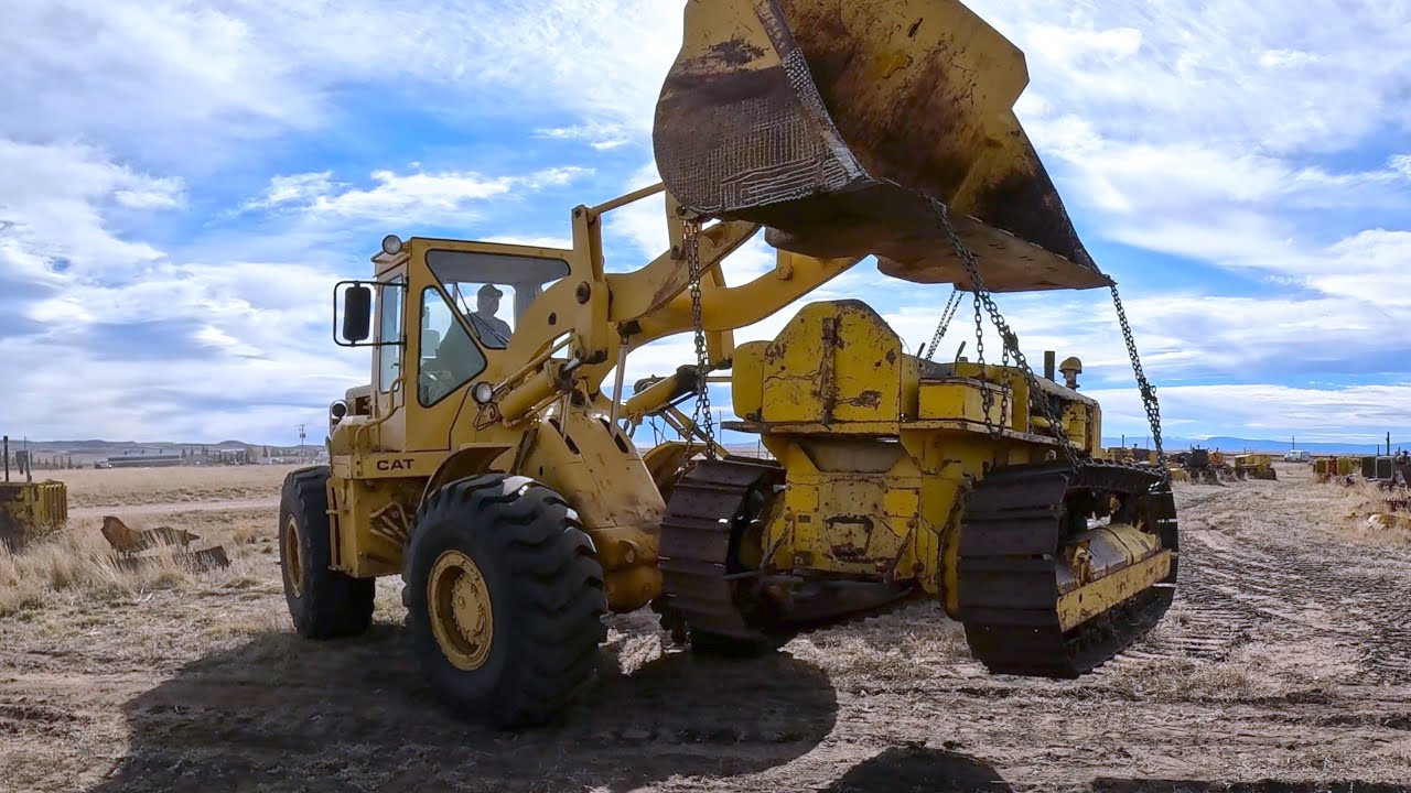 We go where the wind blows for a 1940 Caterpillar D4 7J1925 W 