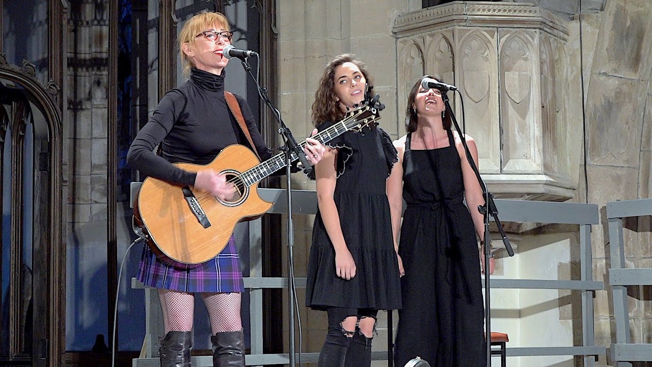 Jonatha Brooke performing 'So Much Mine' at Transatlantic Connections concert in Braemar Scotland