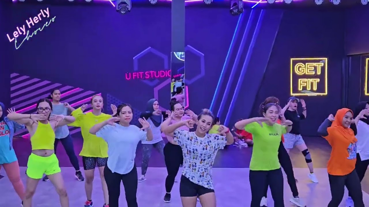 WHINE UP REMIX | ZUMBA | DANCE | WORKOUT | TIKTOK VIRAL | CHOREO | LELY HERLY