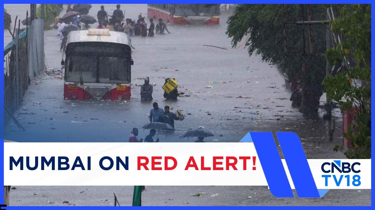 Mumbai On Red Alert As IMD Warns Of More Heavy Rain, City Records 250-300 MM In 24 Hours | N18V