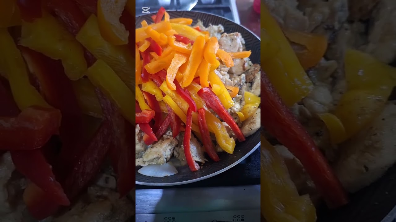 pollo con pimentones 100% comida Salvadoreña 🇸🇻 