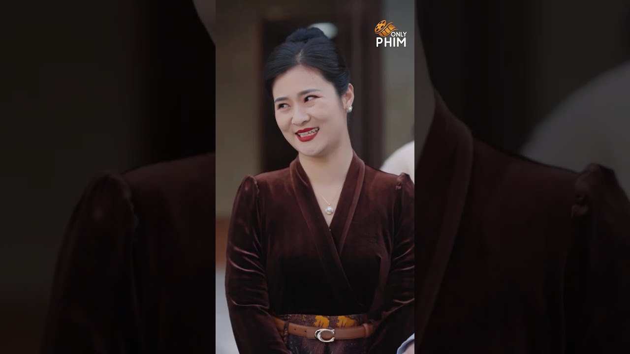 Cô gái siêu giàu 