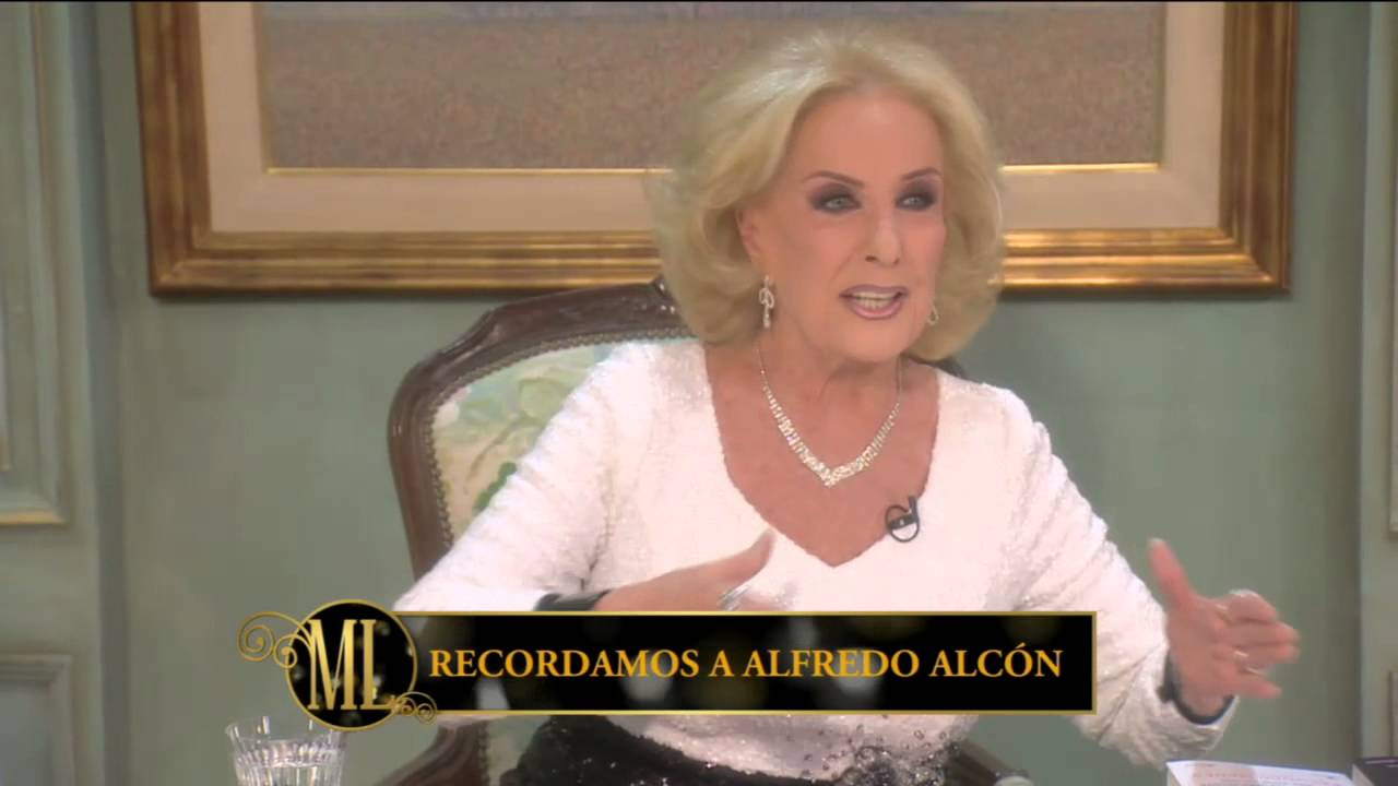 La noche de Mirtha 2014 - La emoci&oacute;n de Mirtha al recordar a Alfredo Alc&oacute;n