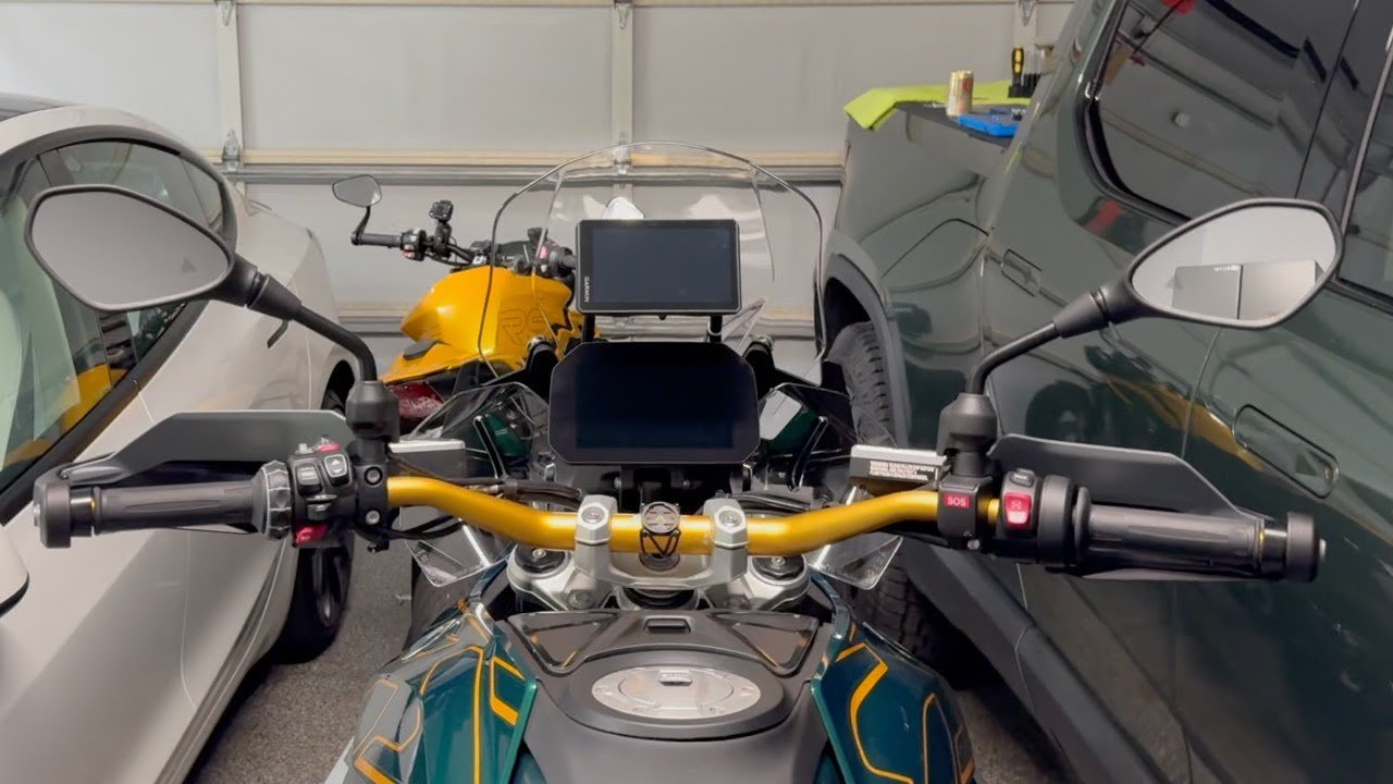 RIDE ON | BMW R1300GS GPS | GARMIN ZUMO XT INSTALL