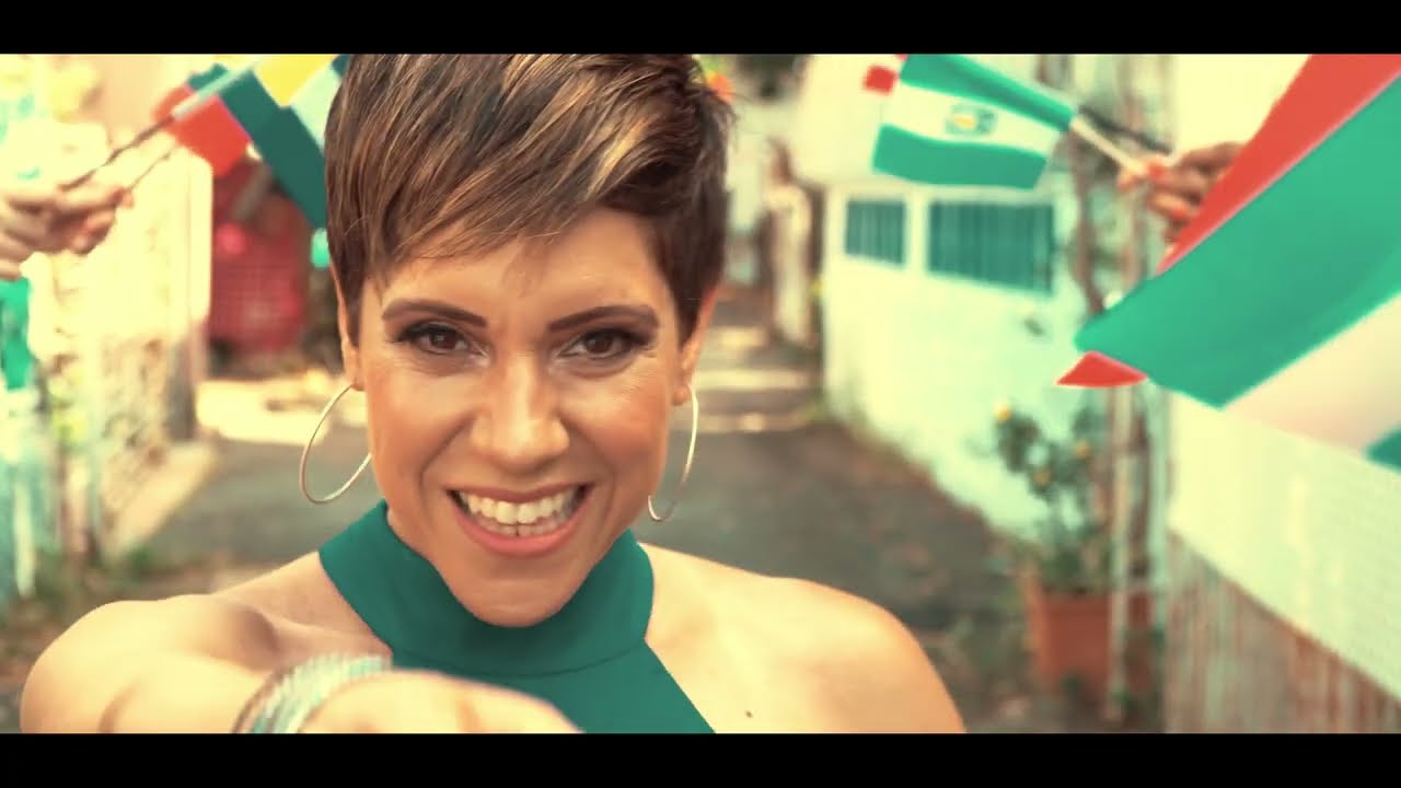 Izis La Enfermera De La Salsa - Mujer Latina (Video Oficial)