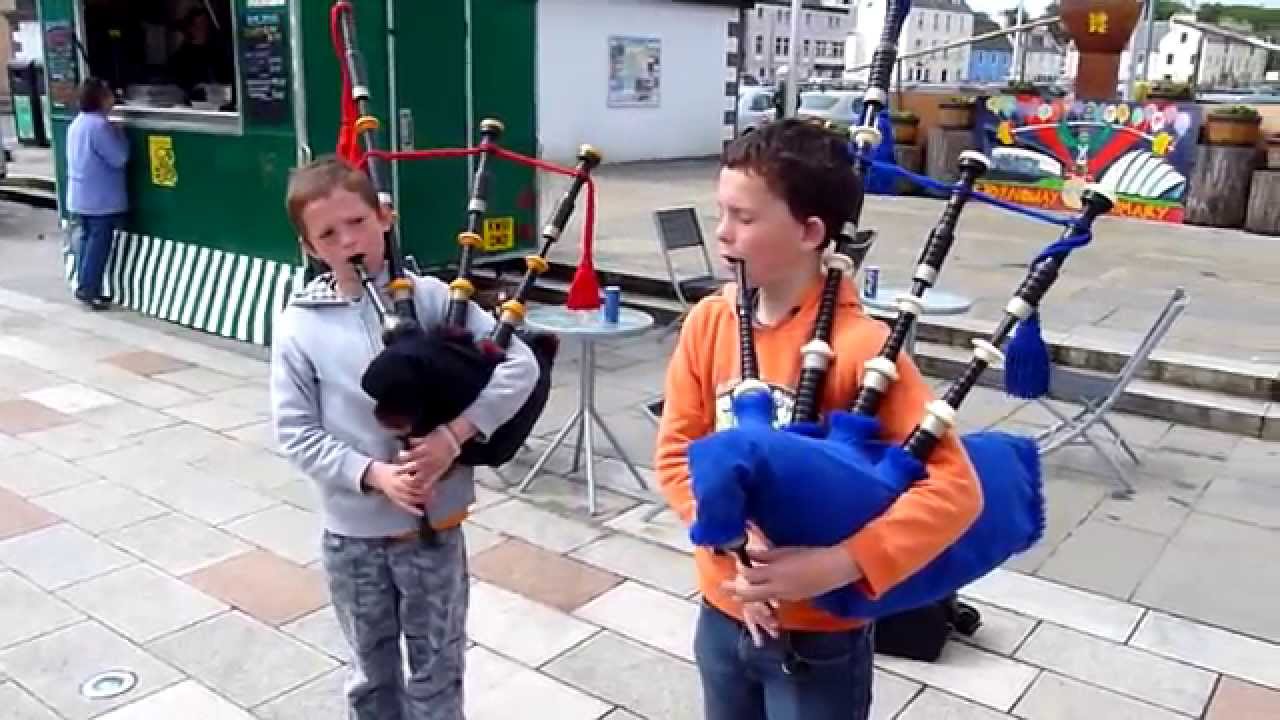 Junior bagpipers