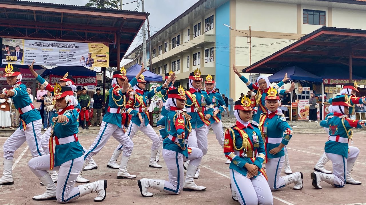 JUARA MADYA 2 !! KARTINI MUDA MTSN 1 GARUT B | LKBB GEBRAK MADAGASKAR BARIS BERBARIS III