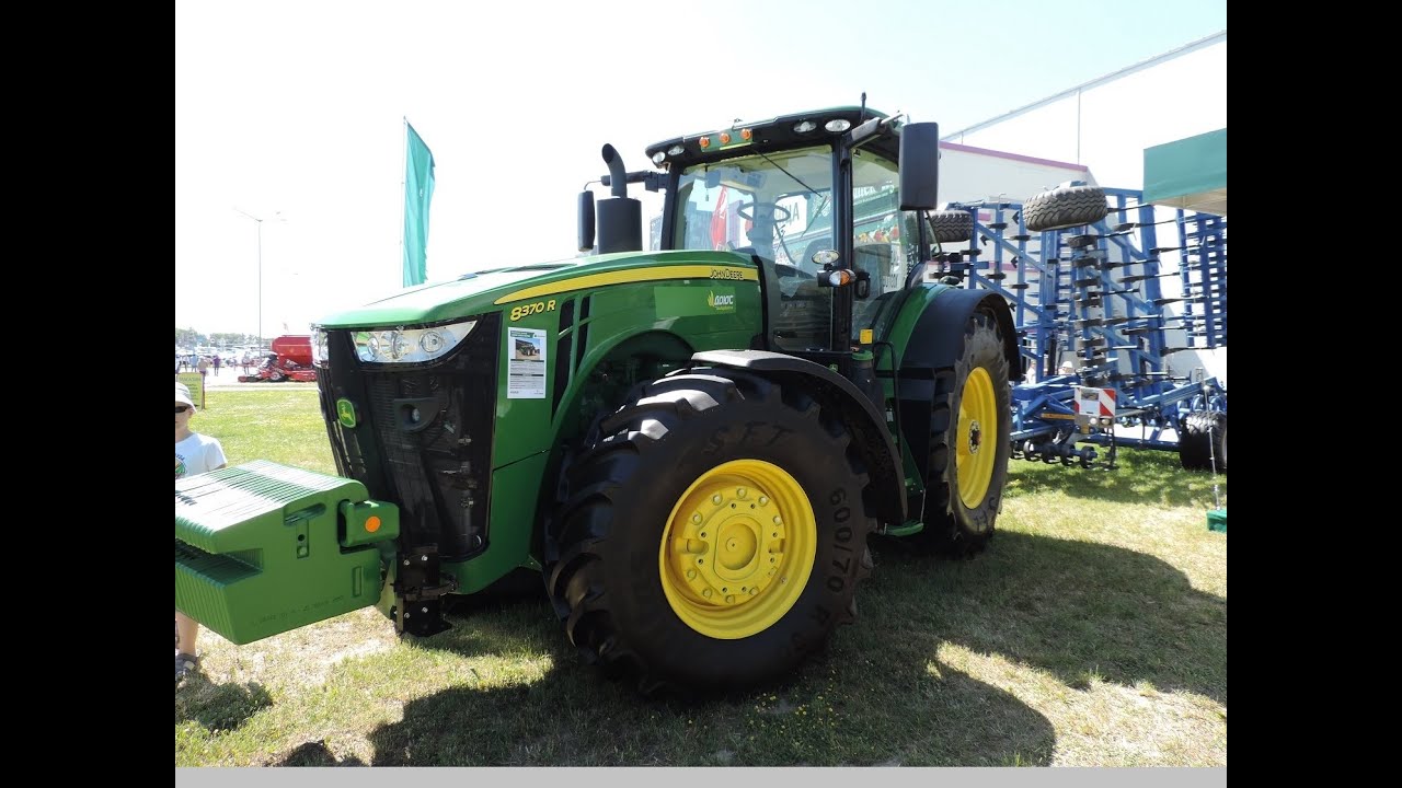 Tractor John Deere 8370 R. Трактор John Deere 8370 R.