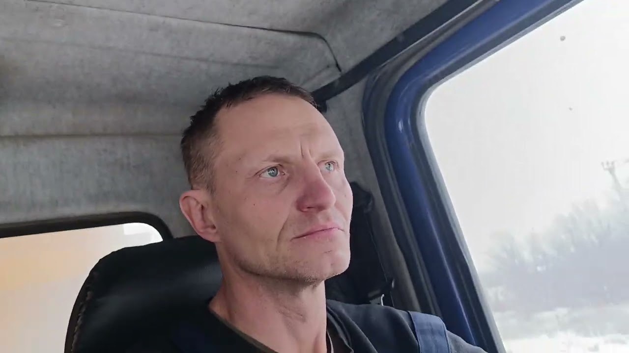 На льду