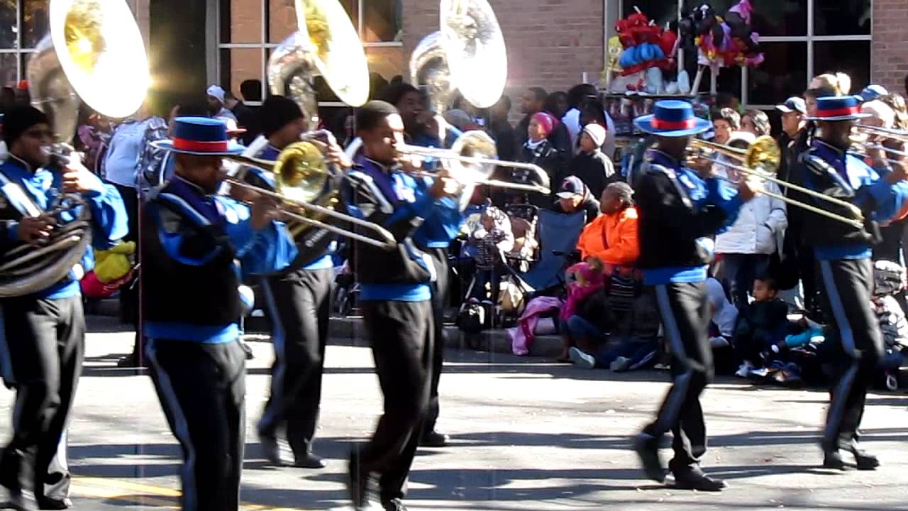 Charlotte Thanksgiving Carrousel Parade 2012 #18