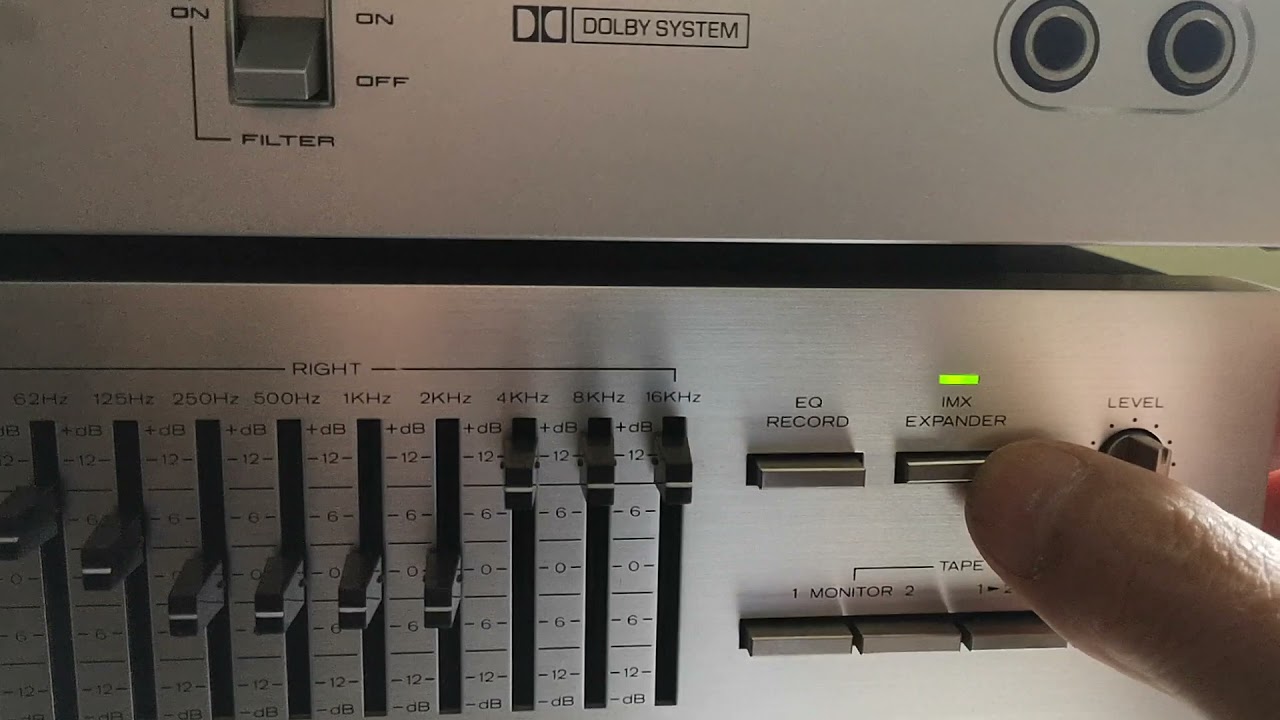 Realistic 31-2020 stereo graphic equalizer